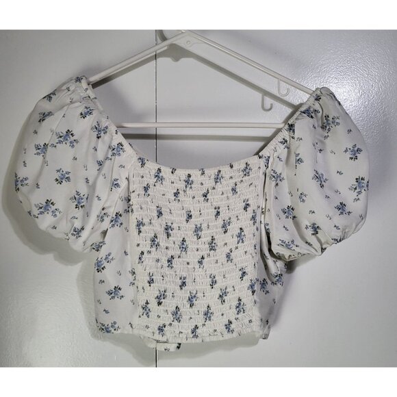 Hollister XS Puff Sleeve Mini Top Peasant Coquette White Blue Flowers Festival - Picture 2 of 7